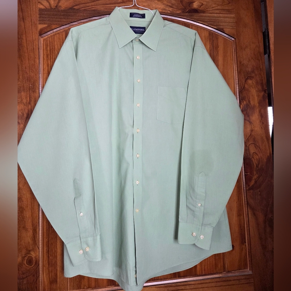 Stafford Essentials Men's Green L/S Shirt